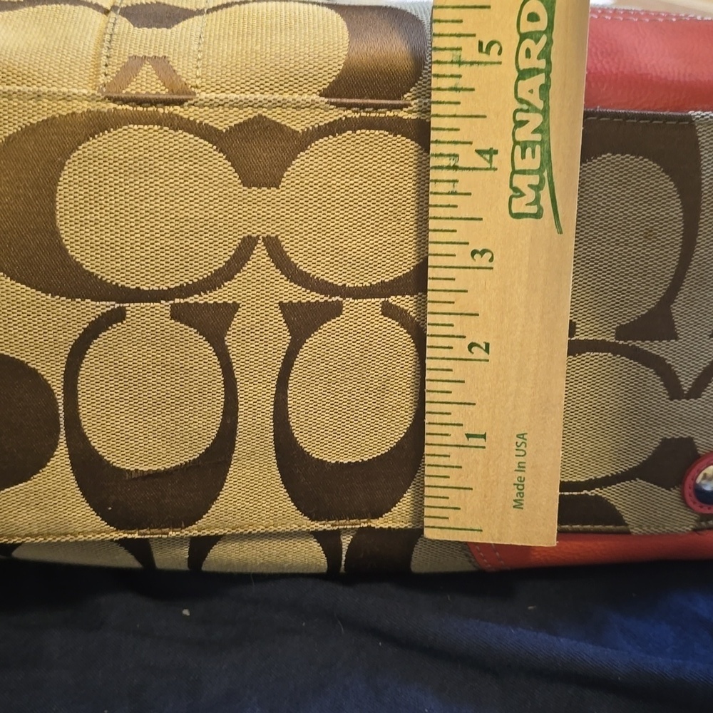 Coach Coral Tote 14L X 10 H X 8W measurements. - Picture 14 of 15